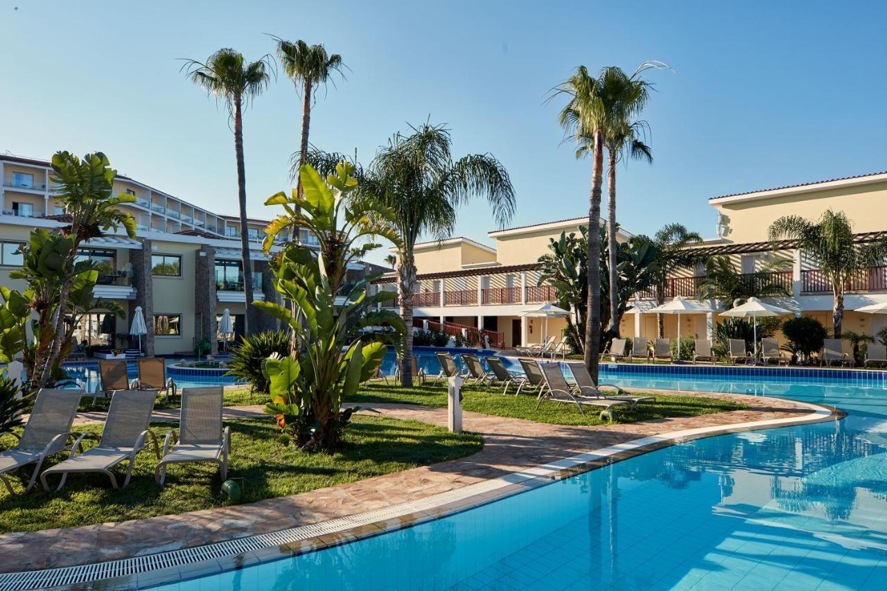 Atlantica Aeneas Resort Ayia Napa Bagian luar foto