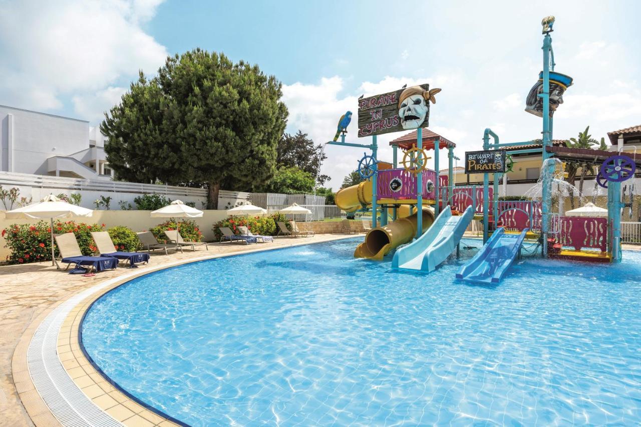 Atlantica Aeneas Resort Ayia Napa Bagian luar foto