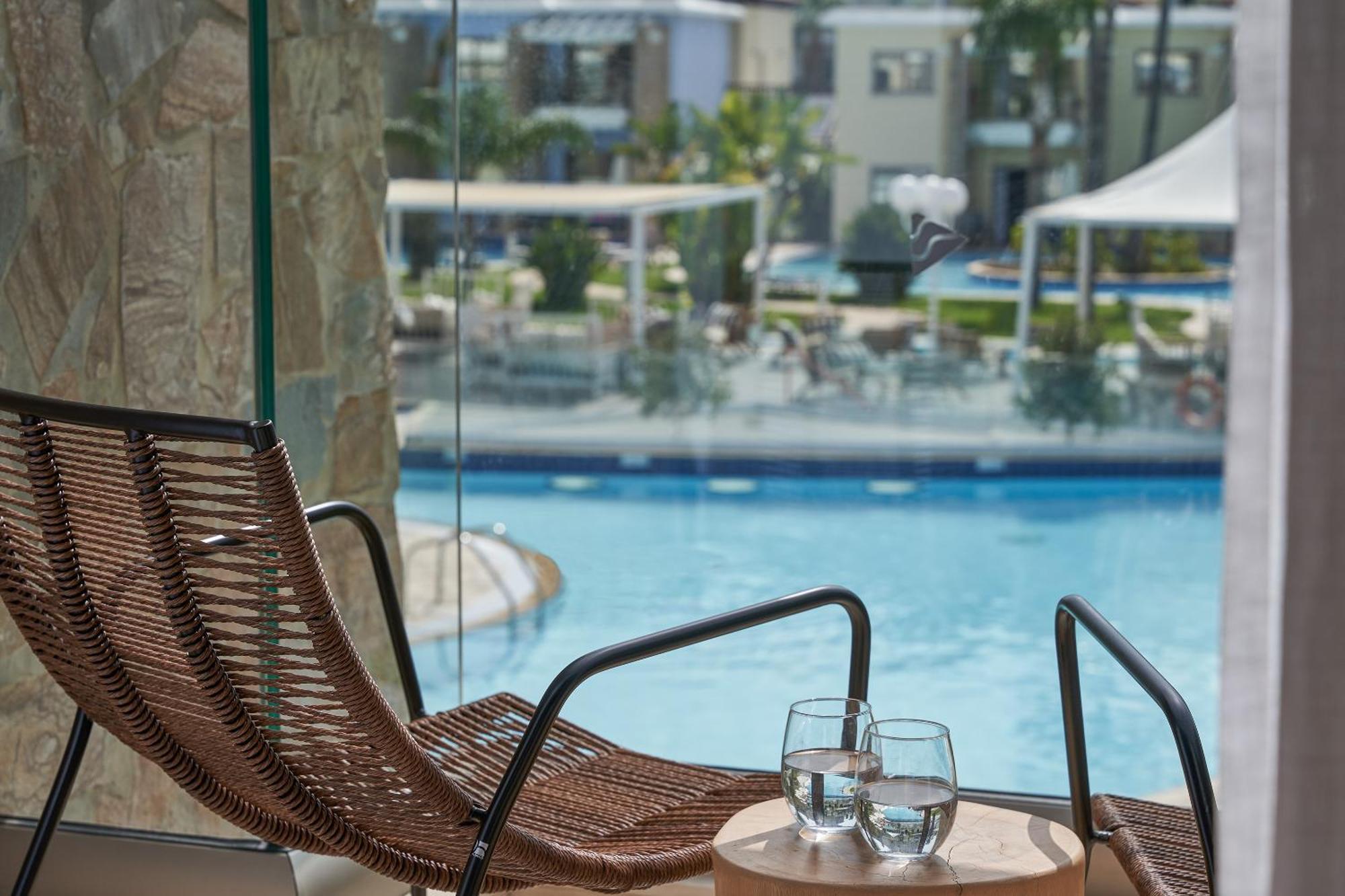Atlantica Aeneas Resort Ayia Napa Bagian luar foto