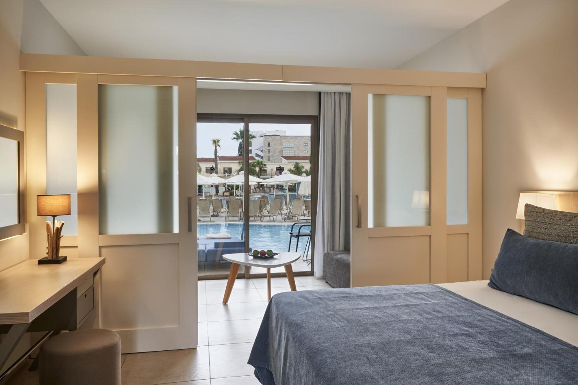 Atlantica Aeneas Resort Ayia Napa Bagian luar foto