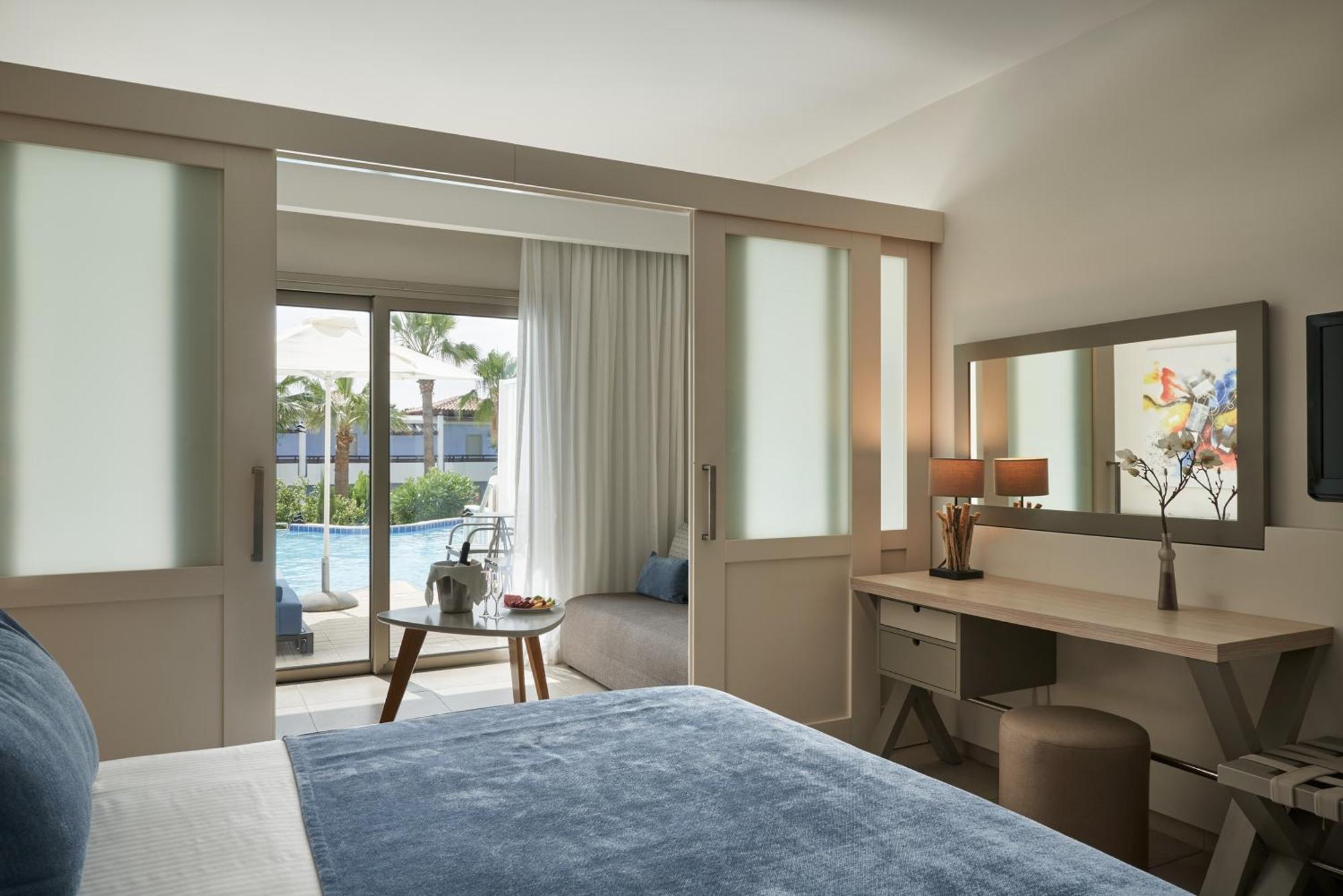 Atlantica Aeneas Resort Ayia Napa Bagian luar foto
