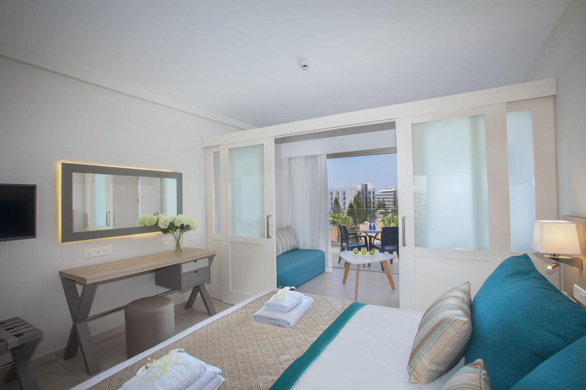 Atlantica Aeneas Resort Ayia Napa Bagian luar foto